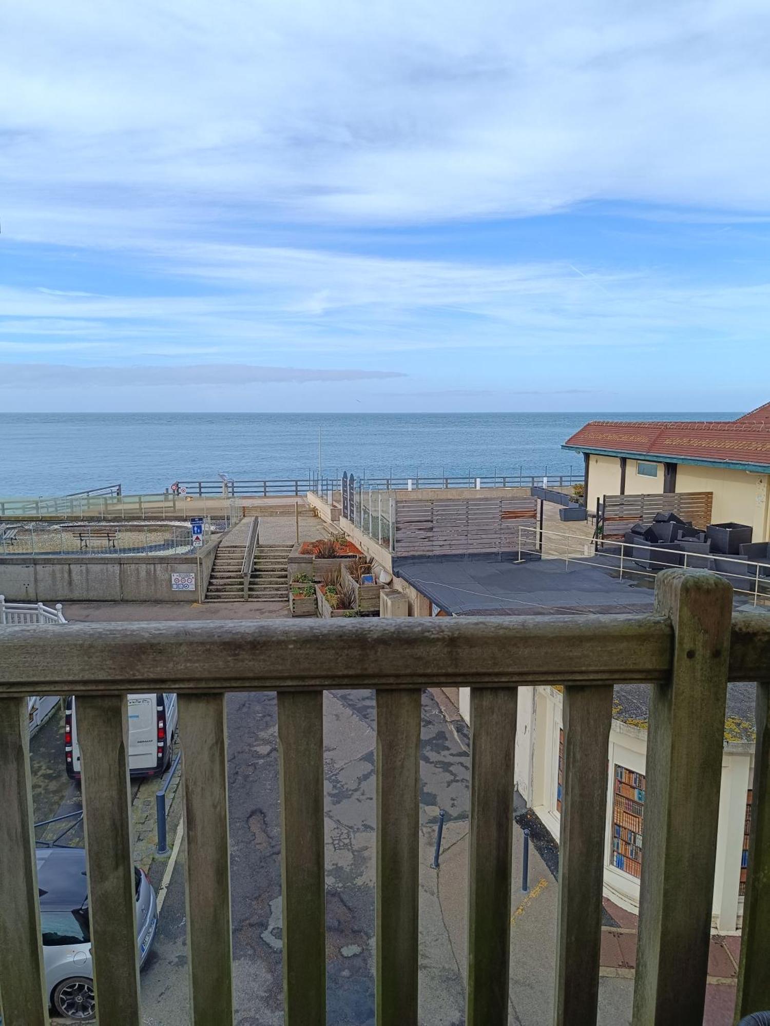 Les Galets Bleus Bed & Breakfast Etretat Ngoại thất bức ảnh