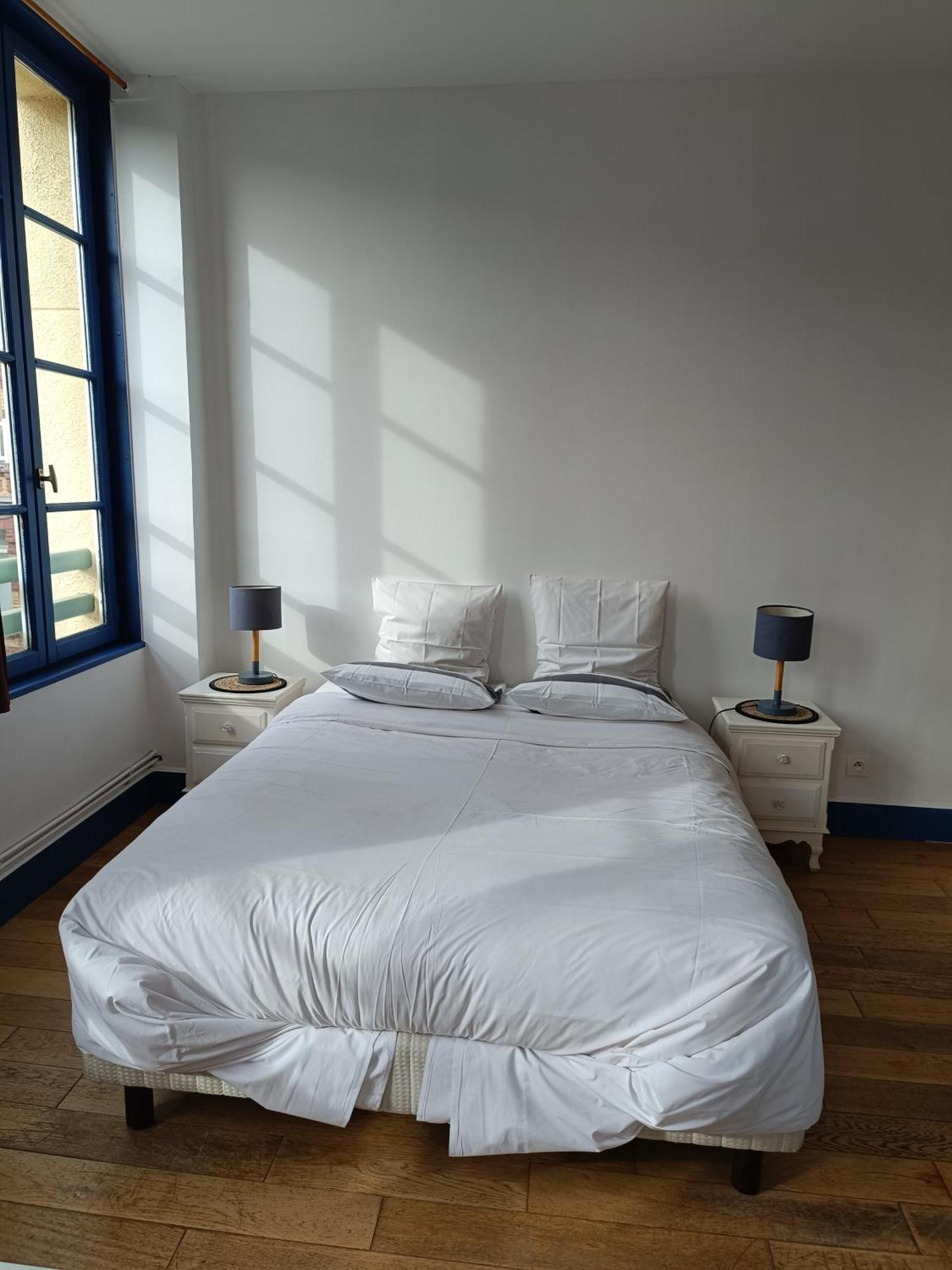 Les Galets Bleus Bed & Breakfast Etretat Phòng bức ảnh