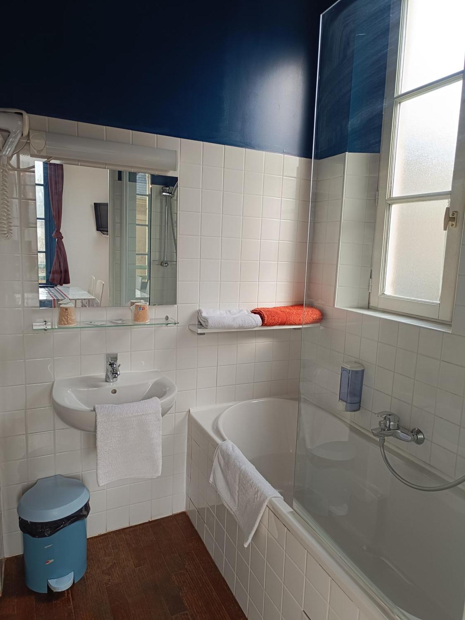 Les Galets Bleus Bed & Breakfast Etretat Phòng bức ảnh