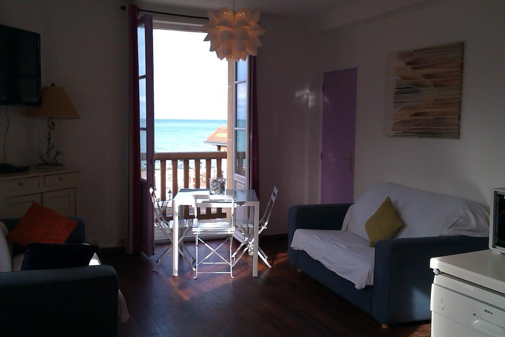 Les Galets Bleus Bed & Breakfast Etretat Phòng bức ảnh