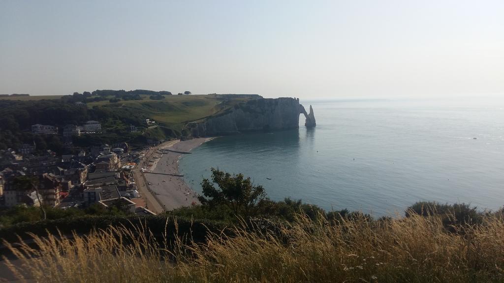 Les Galets Bleus Bed & Breakfast Etretat Ngoại thất bức ảnh